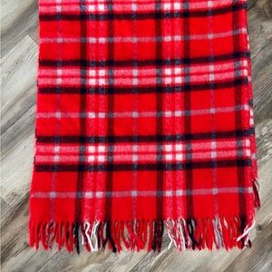 Troy Robe Vintage Wool red plaid stadium 52x52 blanket